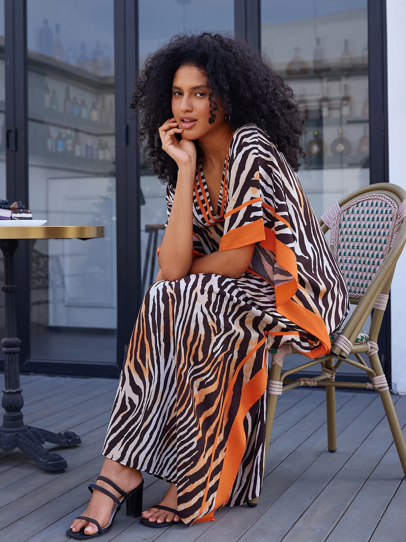 2024 Sexy Zebra Striped Printed V Neck Batwing Sleeve Plus Size Kaftan Summer Beach Cover-ups For Women Cozy House Dress Q1615