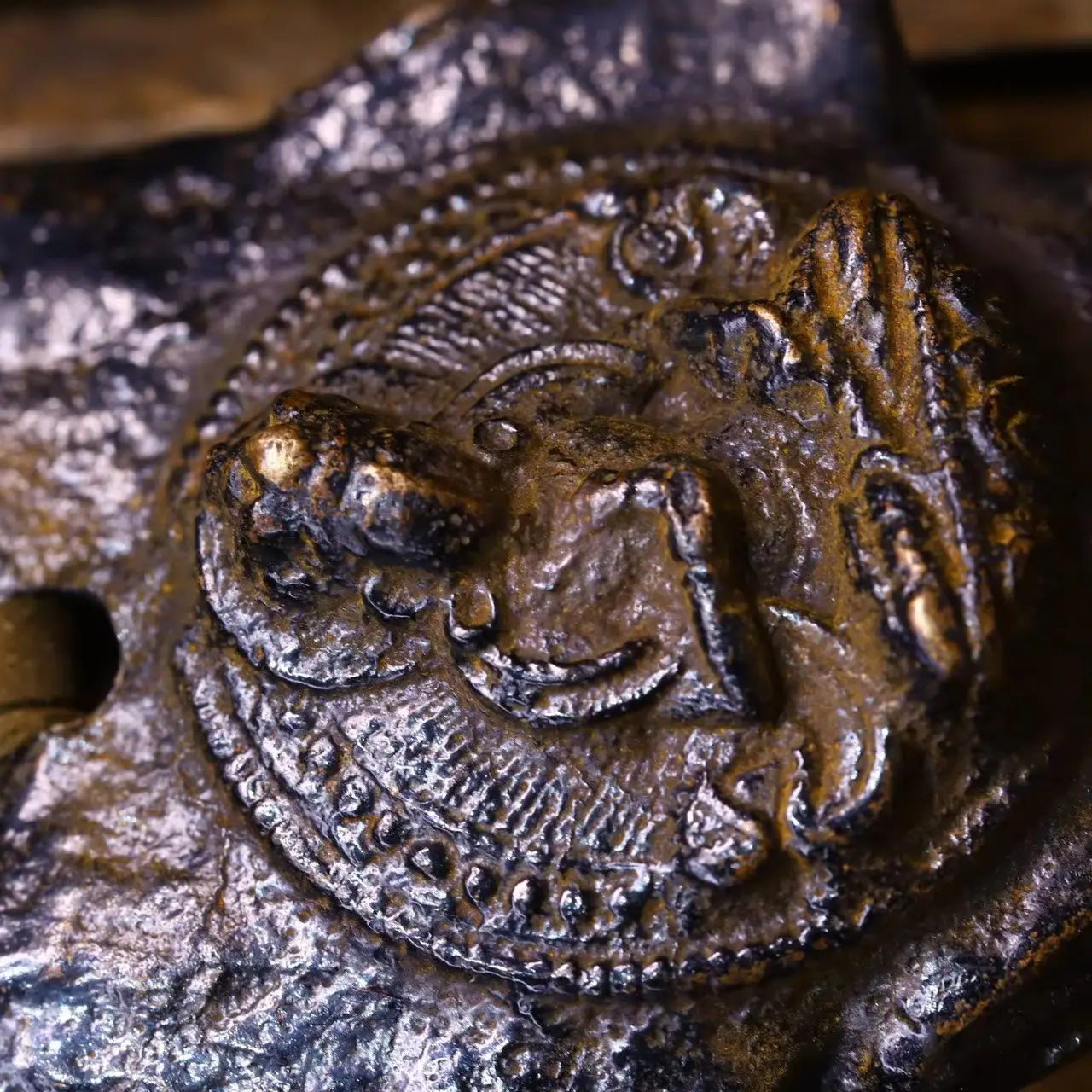 

2"Xizang Folk Old Bronze Cinnabar Amulet Vajrasattva Buddha Card Pendant Amulet Dharma Town house Exorcism