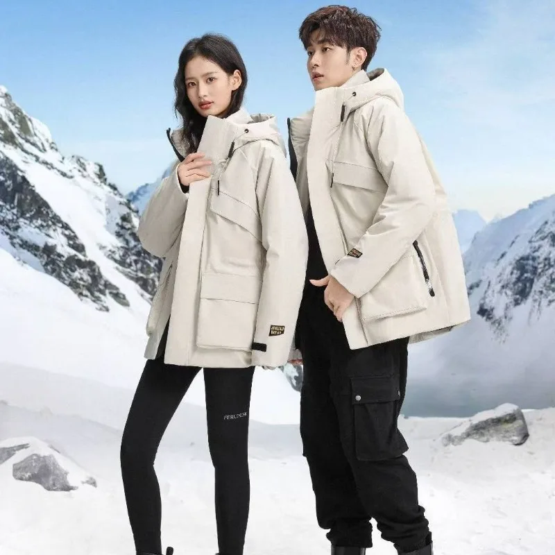 Jaket Pendek Gaya Hitam Emas untuk Pasangan Musim Dingin Tebal Isi Bulu Angsa Putih Fashionable Pakaian Kerja Nyaman Hangat Unisex