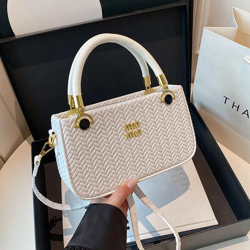 

Минималистичная квадратная сумка 2024, простая женская сумка через плечо, компактная сумка через плечо, универсальная сумка «день-ночь», текстурированный слинг