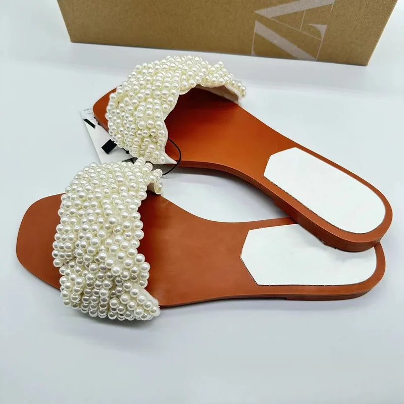 2024 Summer New Women's Slippers Large Size Pearl Inlaid Flat Shoes Low Heel Open Toe Wear Women Sandals Casual Beach Shoes