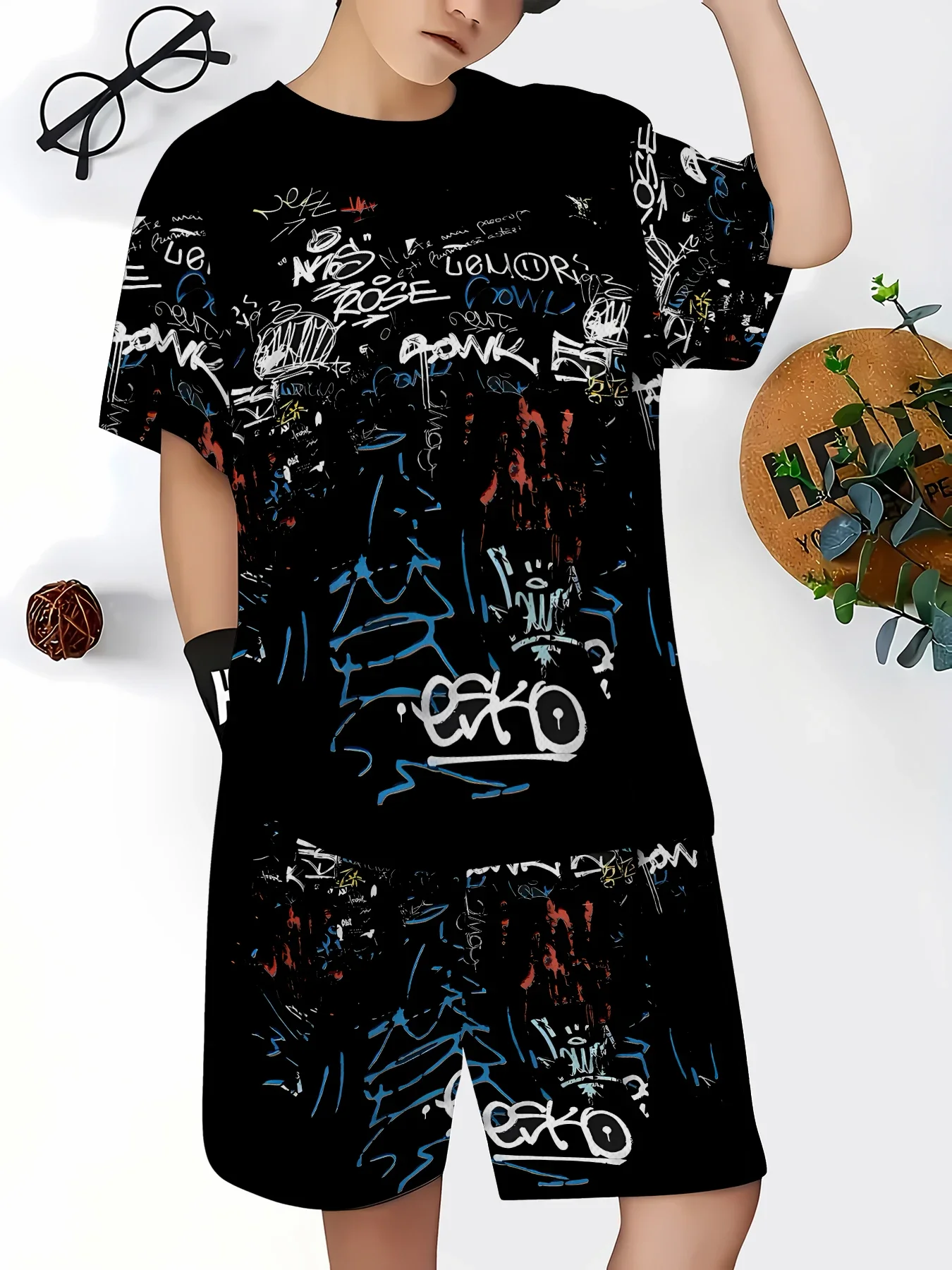 Men's Graffiti Print 2 Piece Outfit, Casual Short Sleeve T-Shirt and Shorts Set, Streetwear Summer Tracksuit