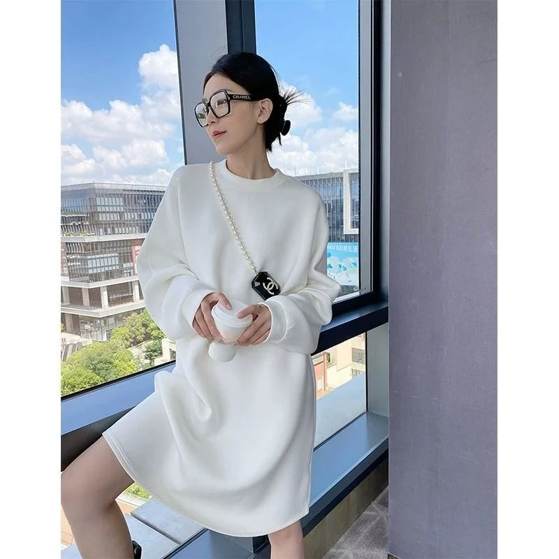 

Повседневное платье-свитшот больших размеров для женщин, свободного кроя, средней длины, в простом корейском стиле, осенне-зимняя одежда больших размеров для полных девушек