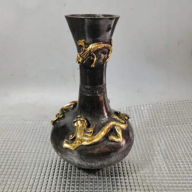 Antique Bronze Collectibles, Gilt-Plated Vase, Fine Craftsmanship, Regular Shape