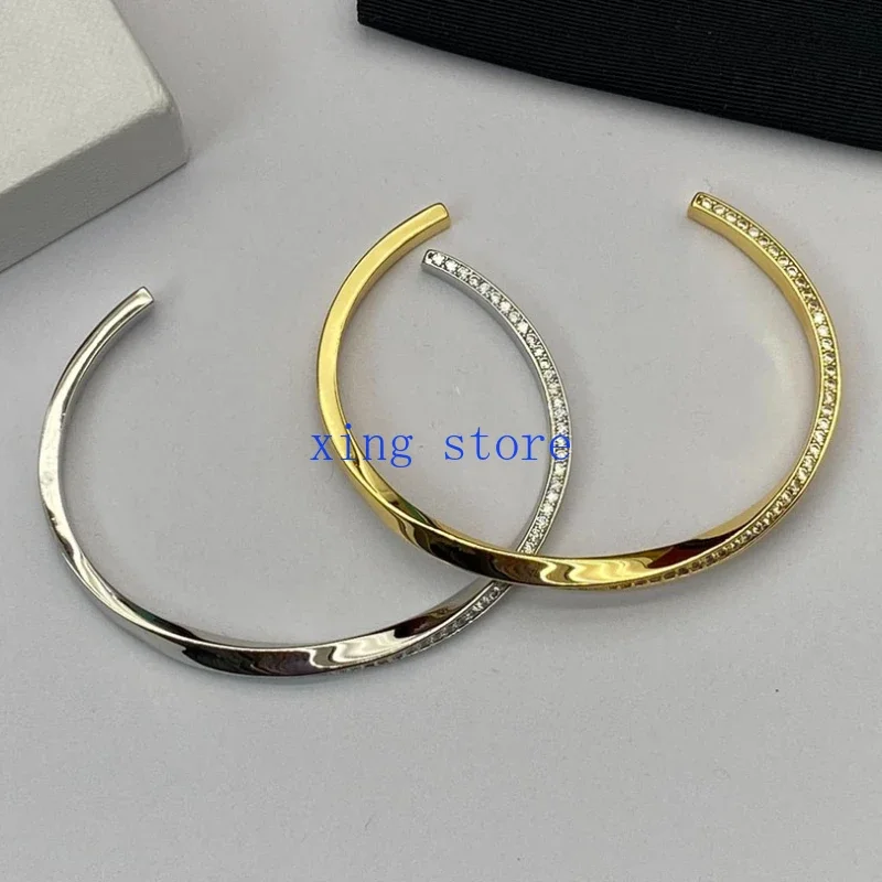 

2025 New Fashion OL Style Round Cut Crystal Inlaid Women's Bracelet