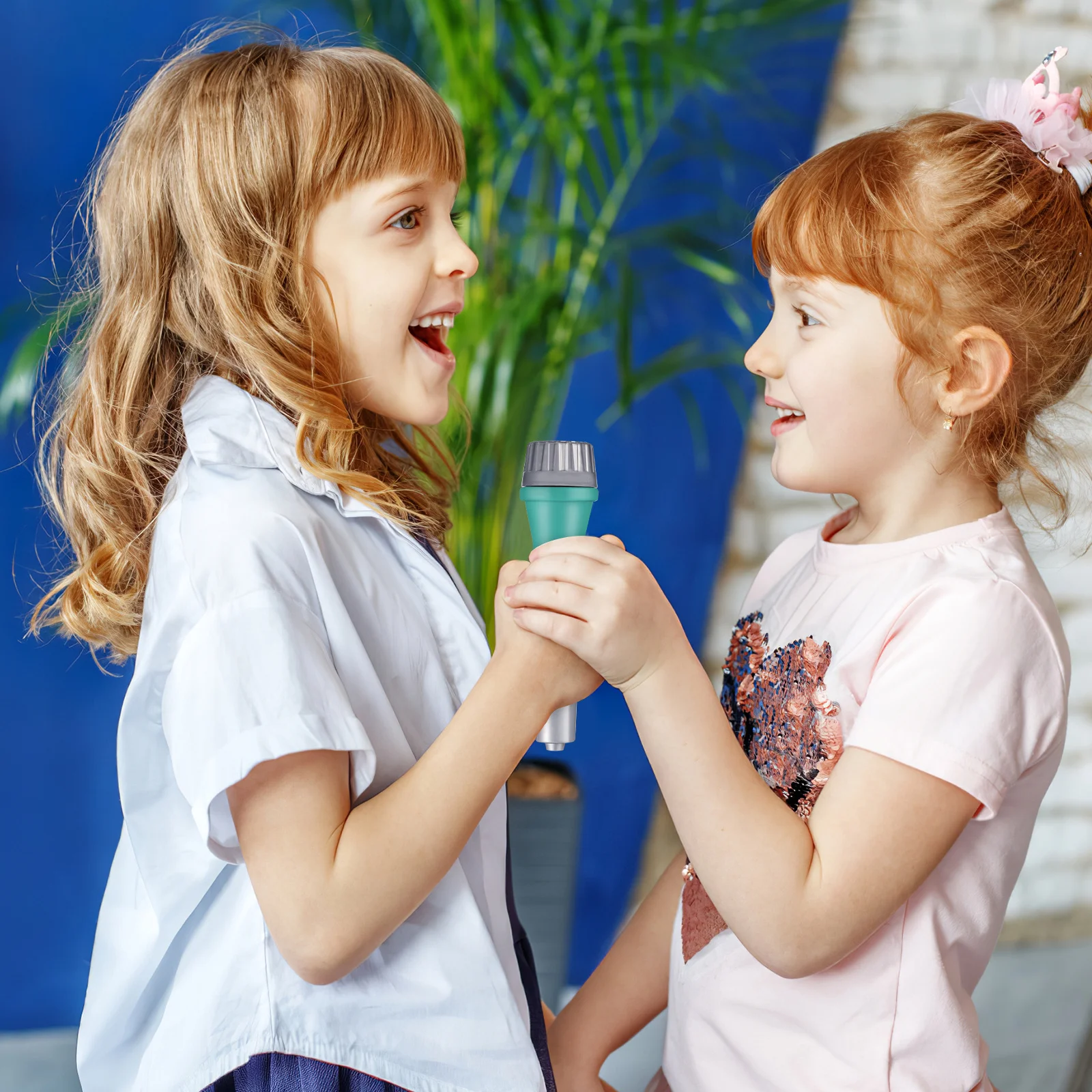 

12Pcs Kids Fake Microphone Plastic Microphone Prop for Party Photo Prop Birthday Wedding Celebration Fun Performance Accessory