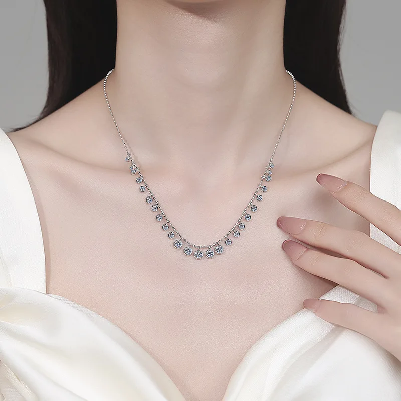 

Light Luxury Gorgeous Pendant Women's 4.5CT Moissanite PT950 Platinum - Big diamond design, neck-framing, suitable for dinner