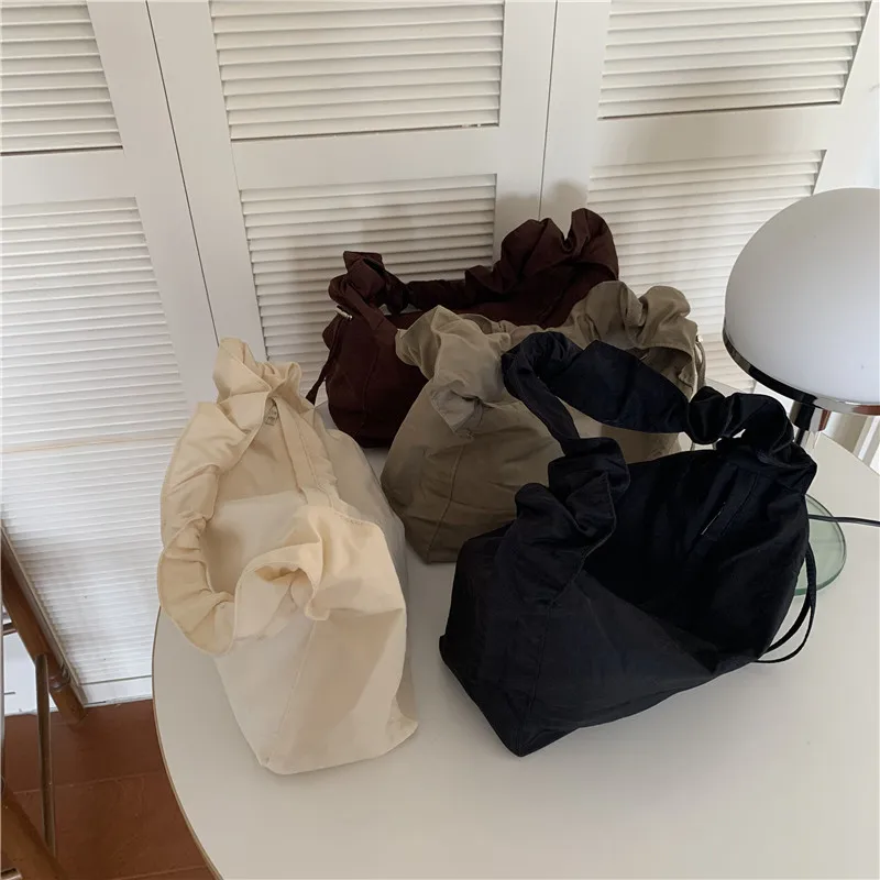 2023 Nylon Totes Shoulder Bags for Women Personalized Pleated Drawstring Lady Bag Simple Female Casual Commuter Handbag Bolso