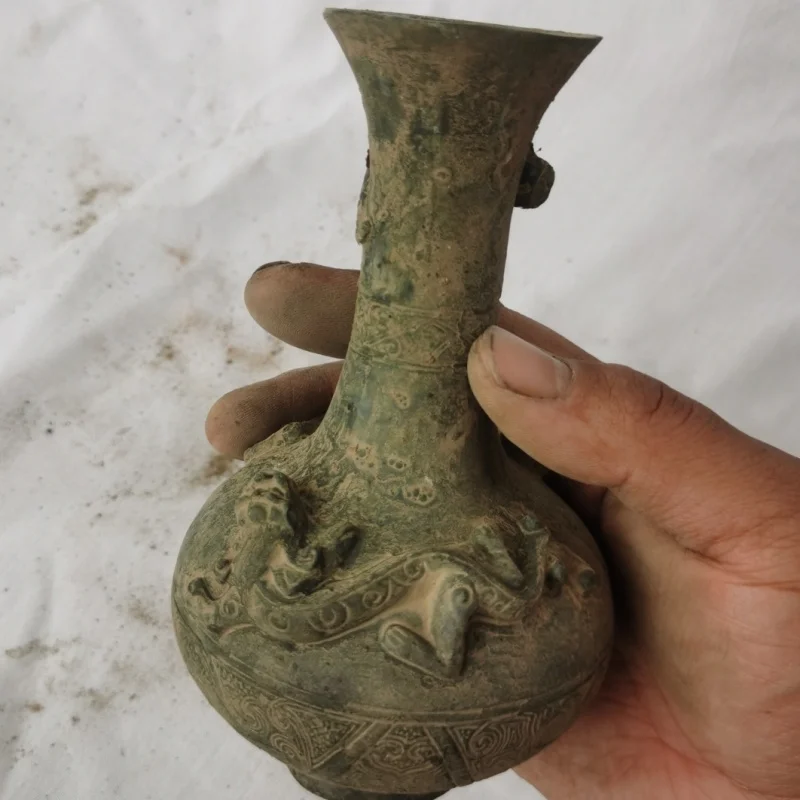 

Antique Excavated Bronze Collection Patinaed with Earth and Patina Retro Ornament Home Decoration Monster Vase