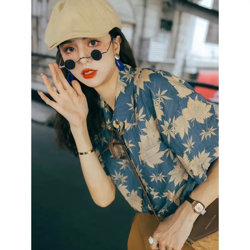 Hong Kong Style Retro Printed Short-sleeved Shirt for Women 2025 Summer New Loose and Versatile Niche Design