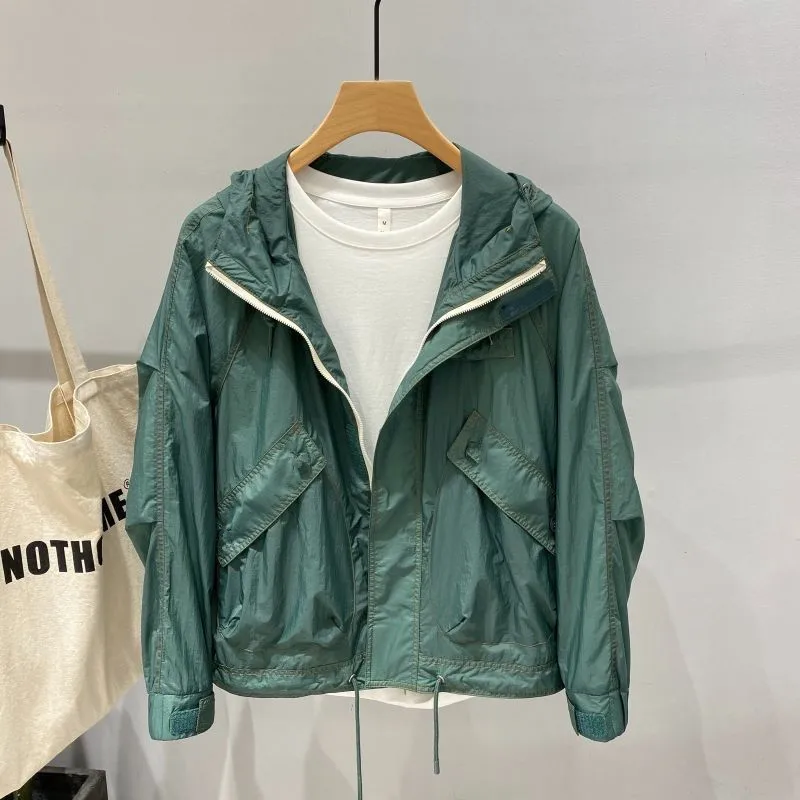 

Мужская весна-лето, новая свободная посадка с капюшоном, защита от солнца, тонкая рабочая одежда, верхняя одежда, модная молодежная одежда из полиэстера