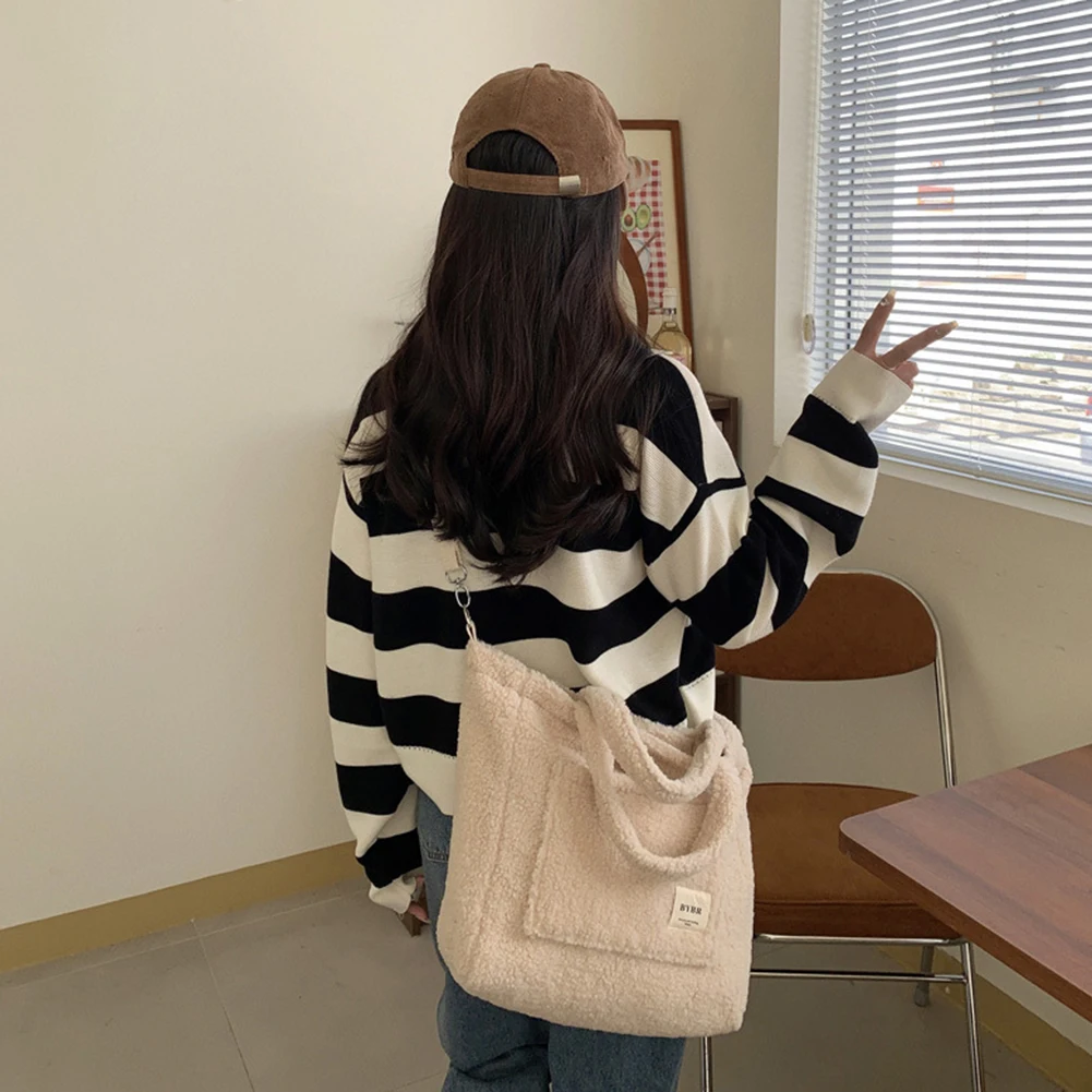 Winter Lamb Down Handbag Soft Plush Women Crossbody Bags Large Capacity Fleece Shoulder Bag Ladies Travel Fashion Messenger Bags