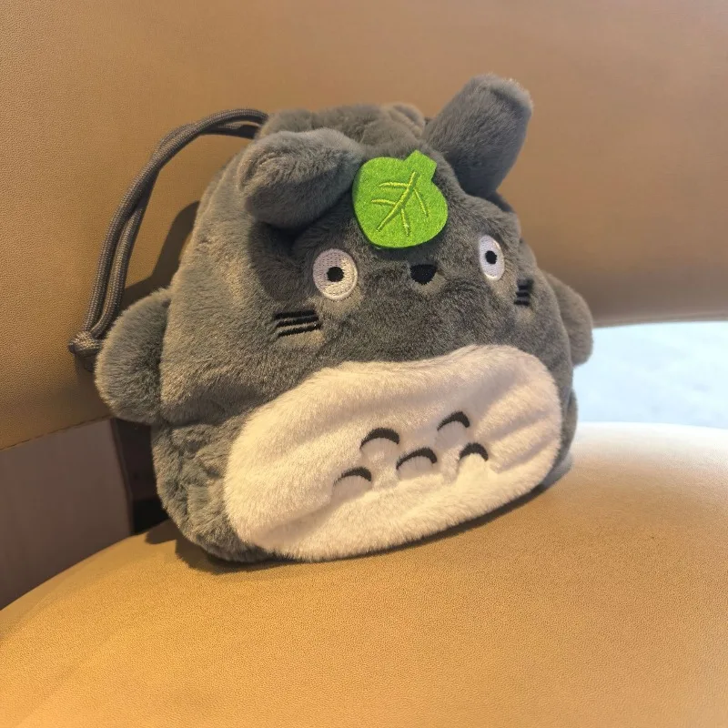 My Neighbor Totoro Niedlicher Weicher Flauschiger Plüsch-Münzbeutel Schlüsselanhänger Tragbare Mini-Geldbörse Anime-Zubehör Liebevolles Geschenk für den Alltag – Detail 2