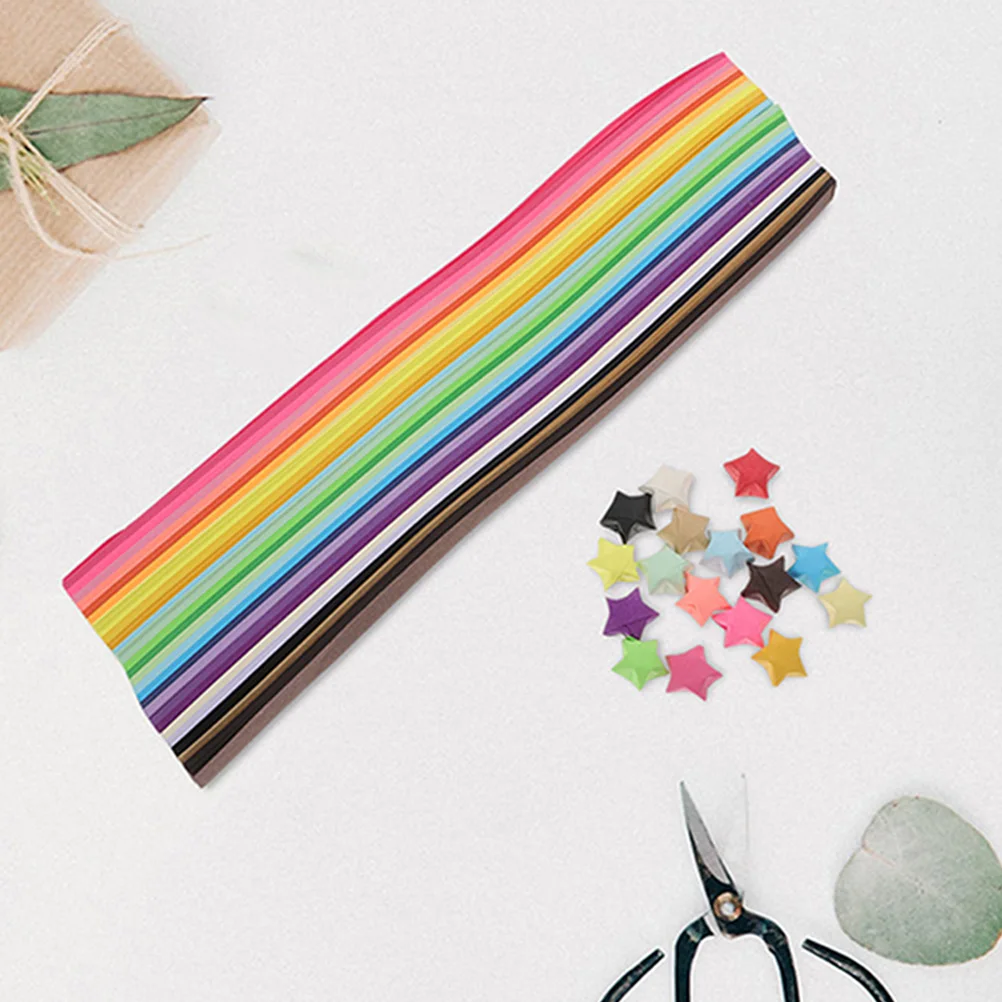 

540 Pcs Origami Paper Strips Decorative Craft Supplies DIY Projects Star Paper Gifts Christmas Holiday Decorations