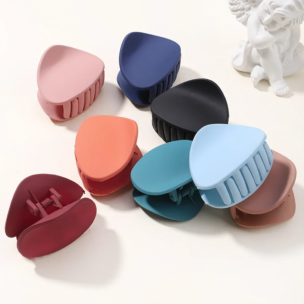 New Solid Color HairClip Mini Hair Claw Clip Barrettes Sweet Hairpin Barrette Retro Hair Claws Women Girls Hair Accessories