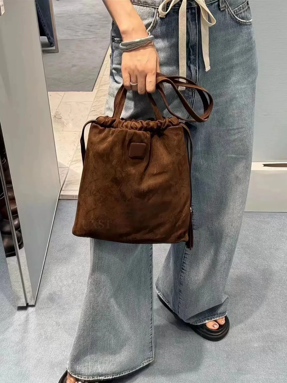 UXST Autumn Maillard Series Shoulder Bag Frosted Suedes Drawstring Tassel Tote Bag Women\'s Latest Vintage Brown Underarm Handbag