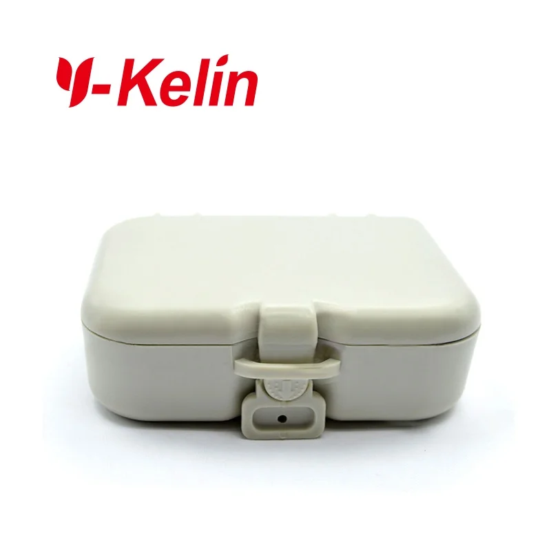 Y-kelin Denture Box with Mirror and Brush False Teeth Retainer Kit High-Class Denture Storage Box 1/2 Box