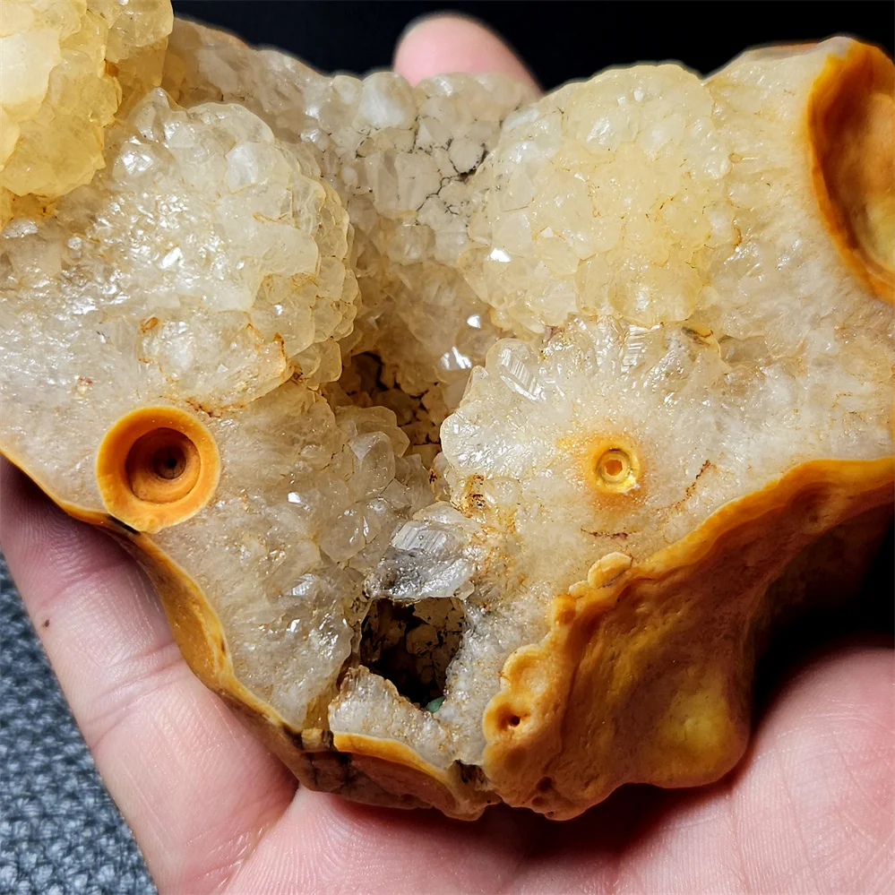 

Natural Gobi agate geode face pictographic stone family decoration mineral specimen collection