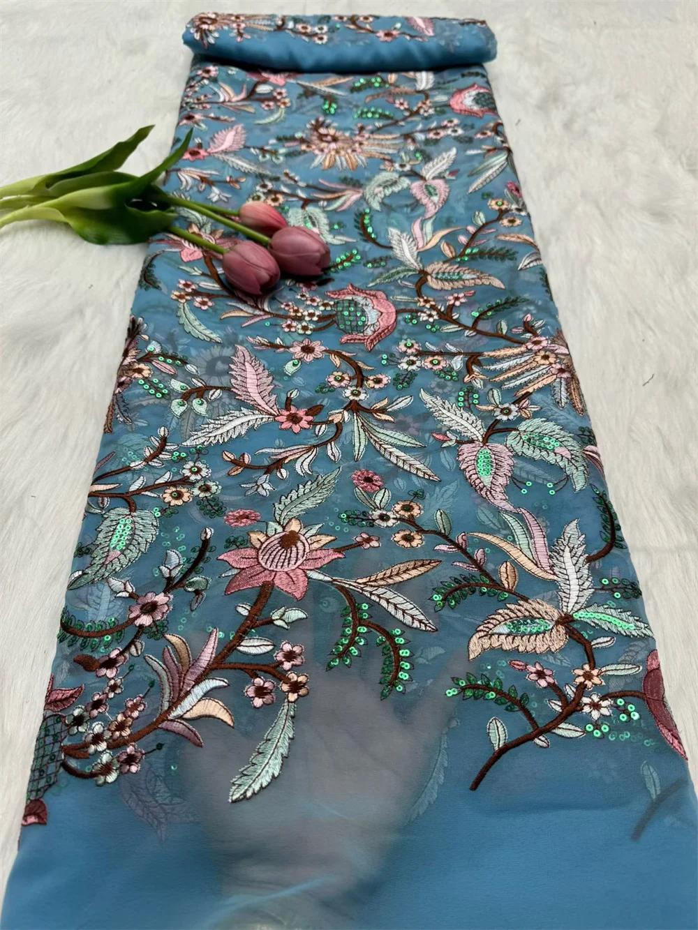 

Latest 2025 African Sequins Lace Fabric High Quality Handmade Beads Sequin Tulle Lace Material for Nigerian Wedding Dress Hm83-1