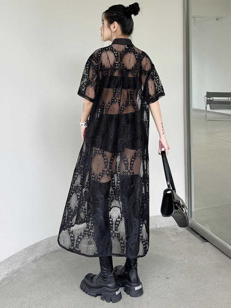 [EAM] Women Black Lace Perspective Big Size Long Shirt Dress New Lapel Short Sleeve Fashion Tide Spring Summer 2024 1DH6075