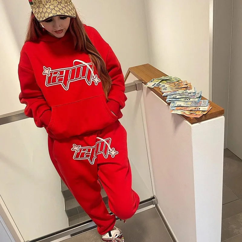 Europe and America\'s top ladies street retro raglan niche high-end Y2K letter hooded sweater with warm autumn and winter.