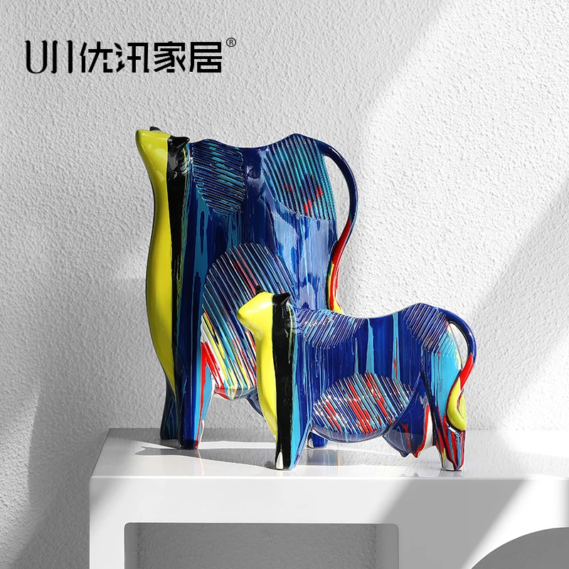 

Art abstract cow ornaments, light luxury, living room, TV cabinet, entryway, desktop, home decorations
