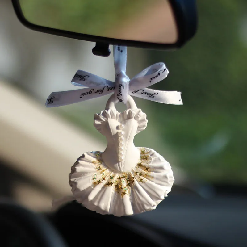 Dress Skirt Aromatherapy Wax Pendant Silicone Mold DIY Gifts Plaster Gypsum Crafts For Car Decoration Mould