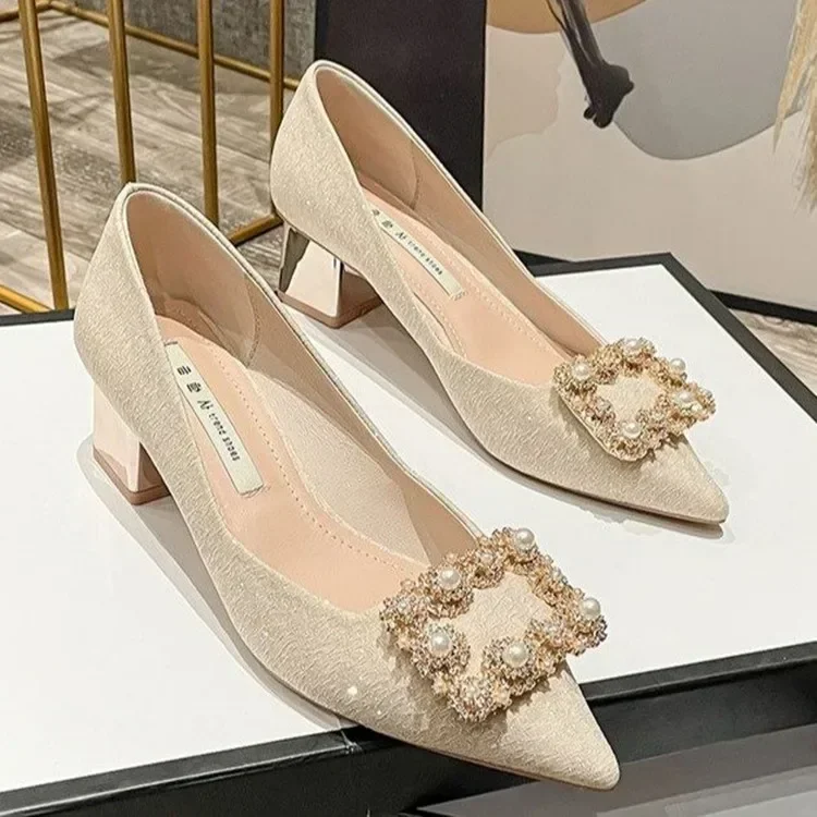 High Heels Shoes Women Spring New Korean Version Pearl Rhinestones Pointed Toe Women\'s Shoes Chunky Heels Pumps Zapatillas Mujer