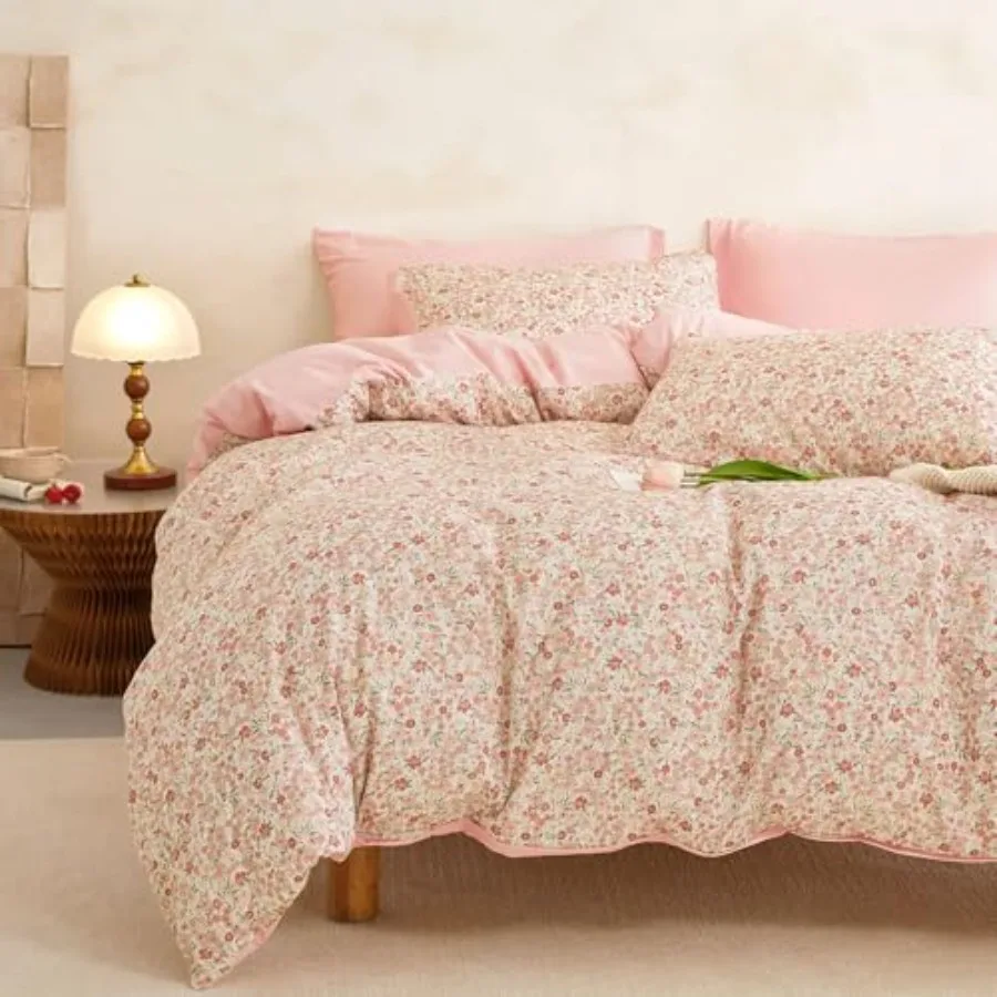 

- Floral Duvet Cover Set, Cute Vintage Flower Cottagecore Aesthetic for Women Teen Girls, Soft Lightweight Bedding, 3-Piece, Cr