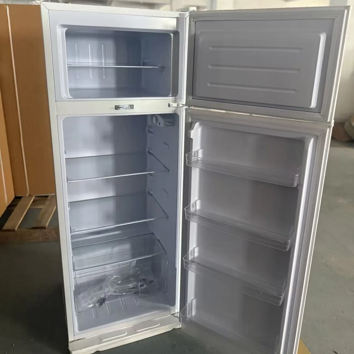 Solar Fridge Freezer Refrigerator 12V  Fridge Caravan Camper Solar Freezer 40L Refrigerator
