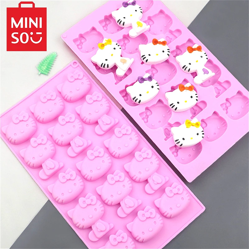 Sanrios MINISO Hello Kitty ช็อกโกแลต Reposteria แม่พิมพ์ DIY แม่พิมพ์ซิลิโคน Pastry Fudge คุกกี้แม่พิมพ์อุปกรณ์ครัวหน้าแรก