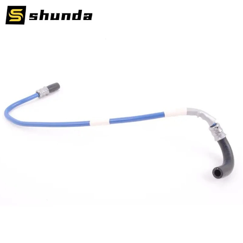 A2034702064 Fuel return pipe For Benz C W203 W209 A209 C209 CL203 S203 W203 2034702064