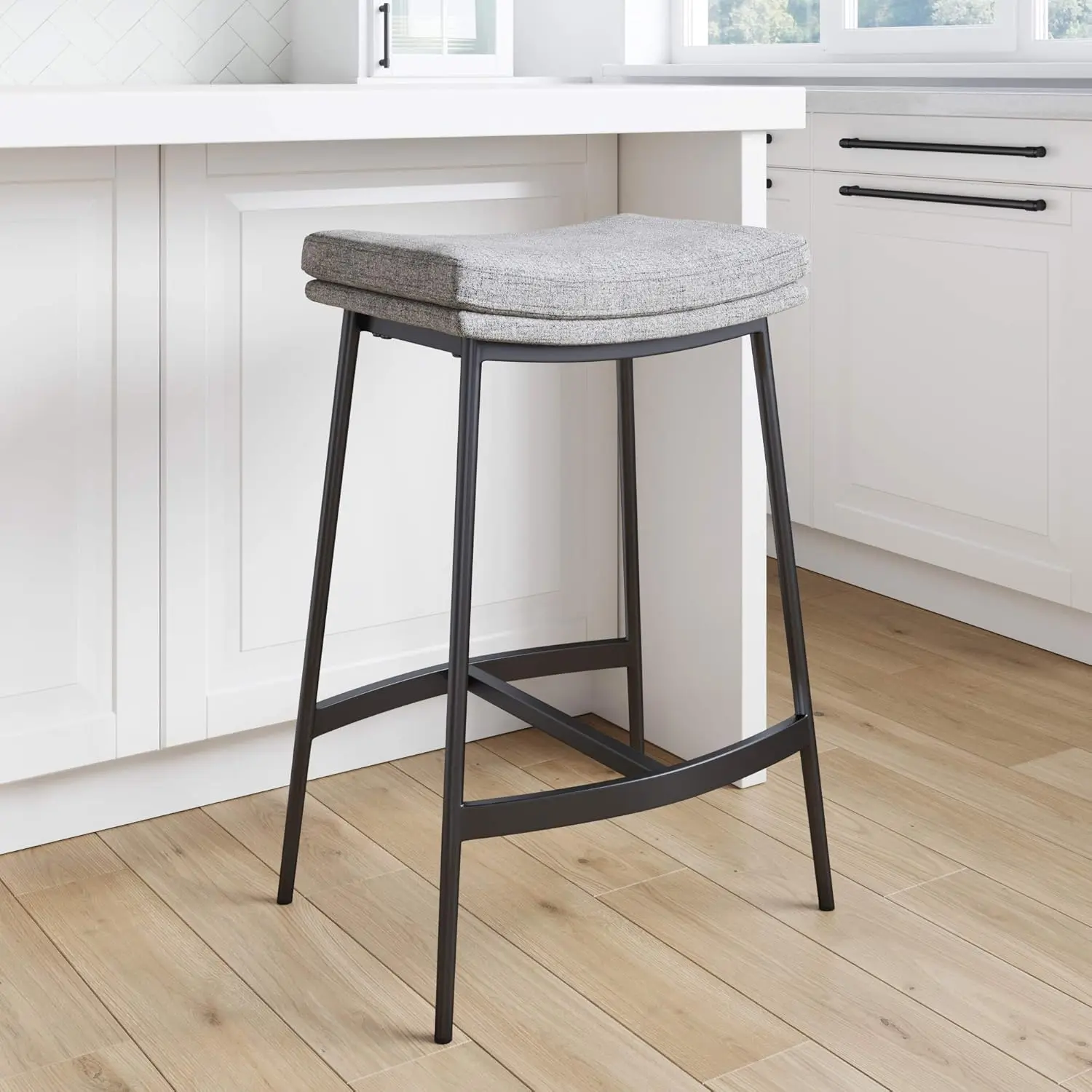 22201 Taburete de bar para encimera de cocina tapizado con respaldo moderno Arlo con asiento de doble capa y base de metal, gris/mate