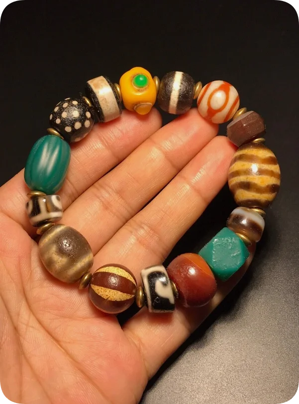 Energy Tibetan Old Agate DZi Multiple Totems Beads Bracelet J0824