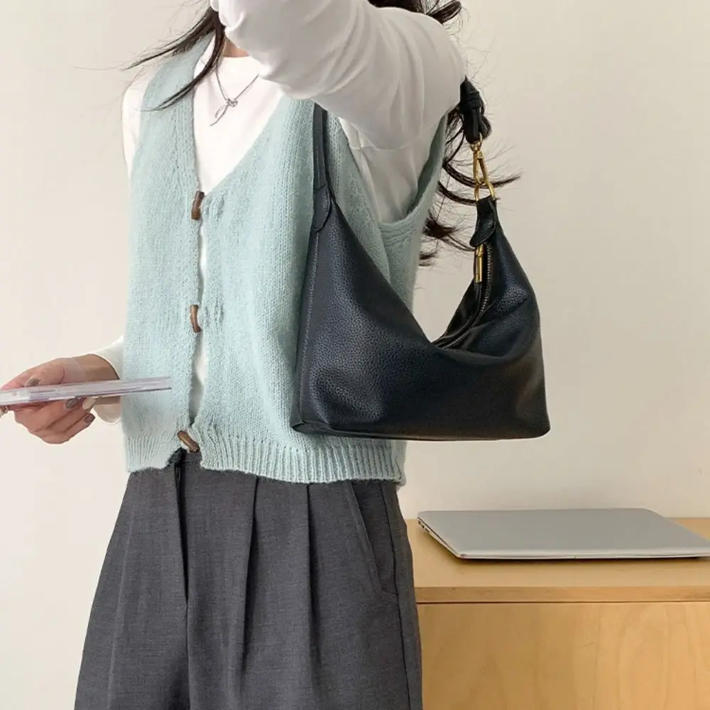 

Elegant Large Capacity PU Hobo Bag Solid Color Handbag Shoulder Bag Korean Style Fashion Design PU Dumpling Bag Autumn