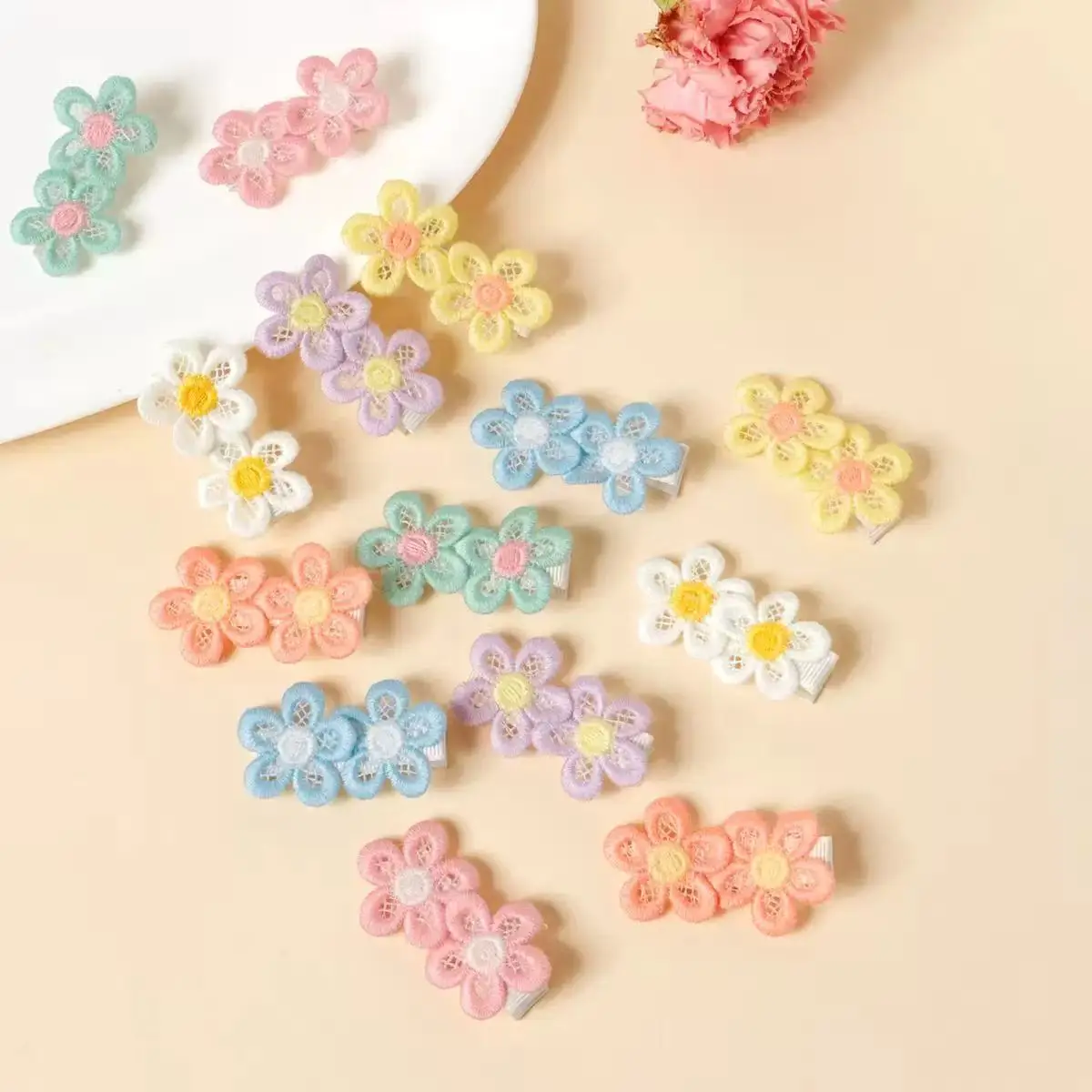 14 Stück bestickte kleine Gänseblümchen-Pferdeschwanz-Deko-Haarspangen für Mädchen, Baby-Pony-Deko, Mini-Haar-Accessoires, frische Haarspangen für Kinder – Detail 3