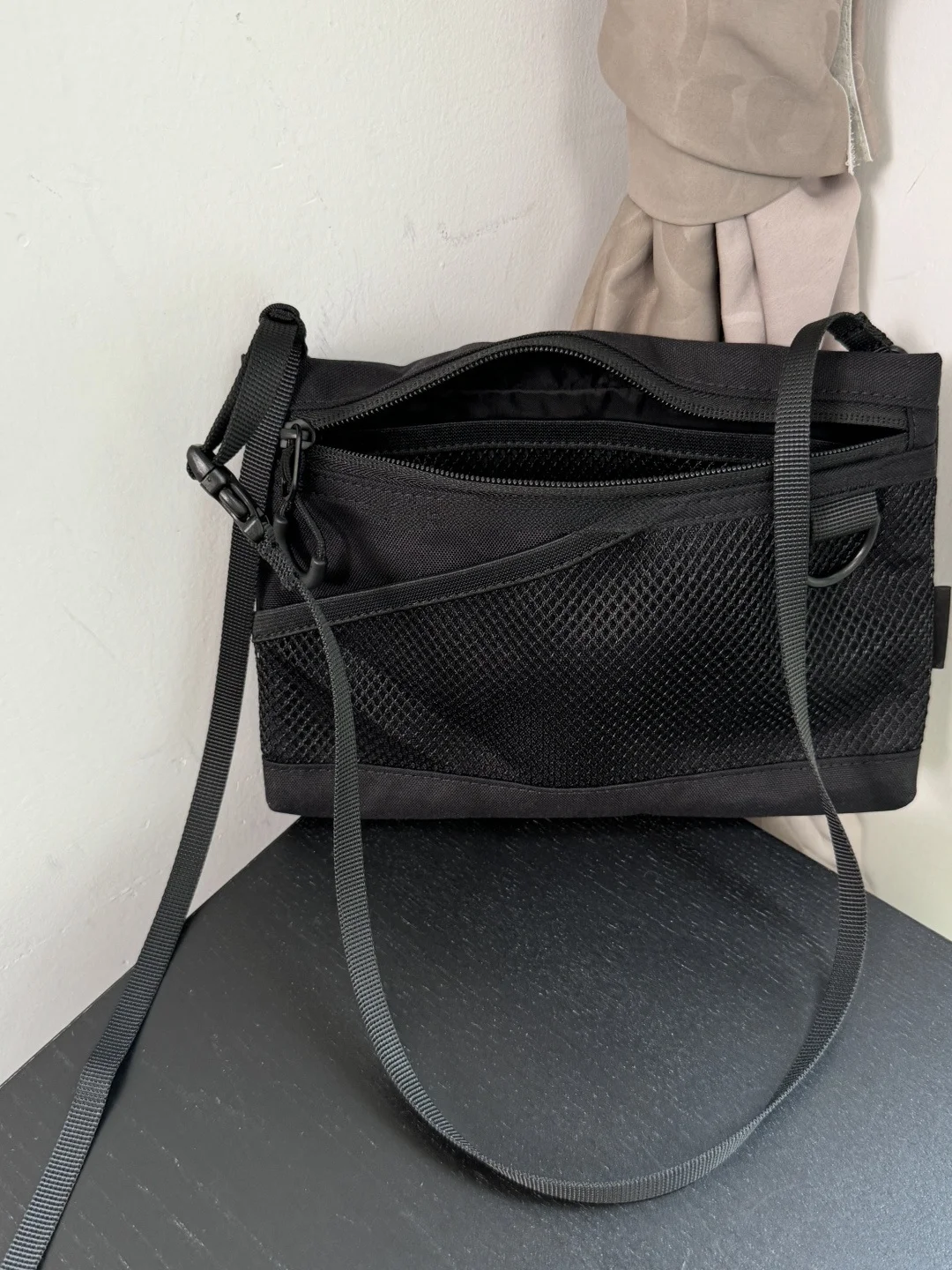 

Bla id Нейлоновая маленькая сумка через плечо Сумка на одно плечо Универсальная и кактучая корейская сумка для ежедневного использования Square Ape