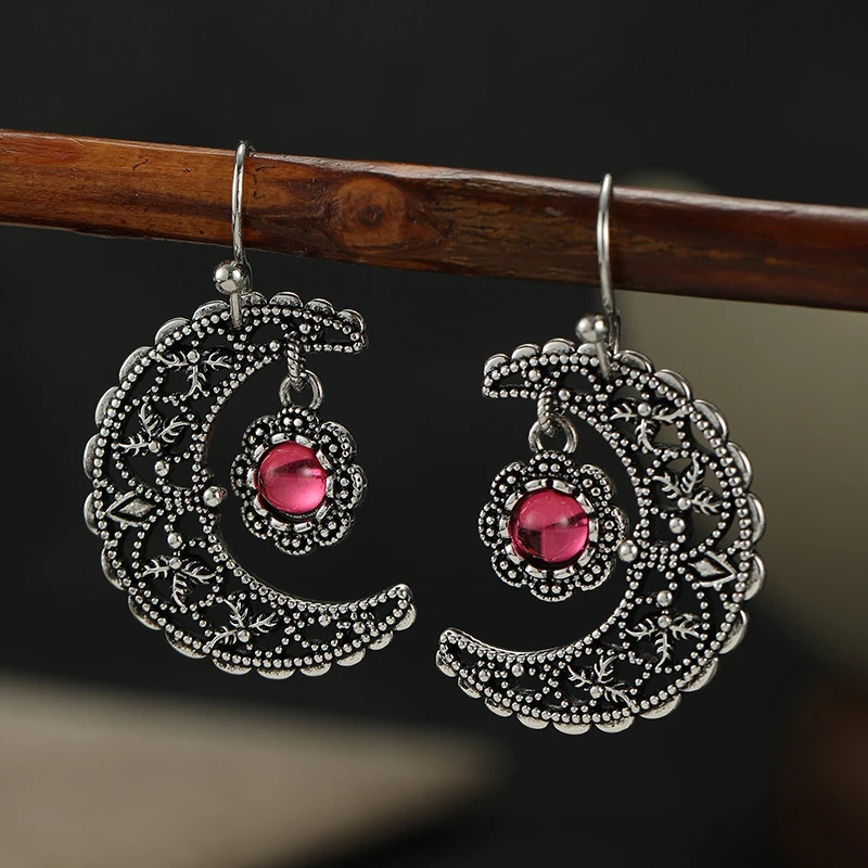 Vintage Inlaid Red Stone Moon Dangle Women's Earrings Ethnic Silver Color Hand Carving Daily Wear Party Jewelry Anniversary Gift