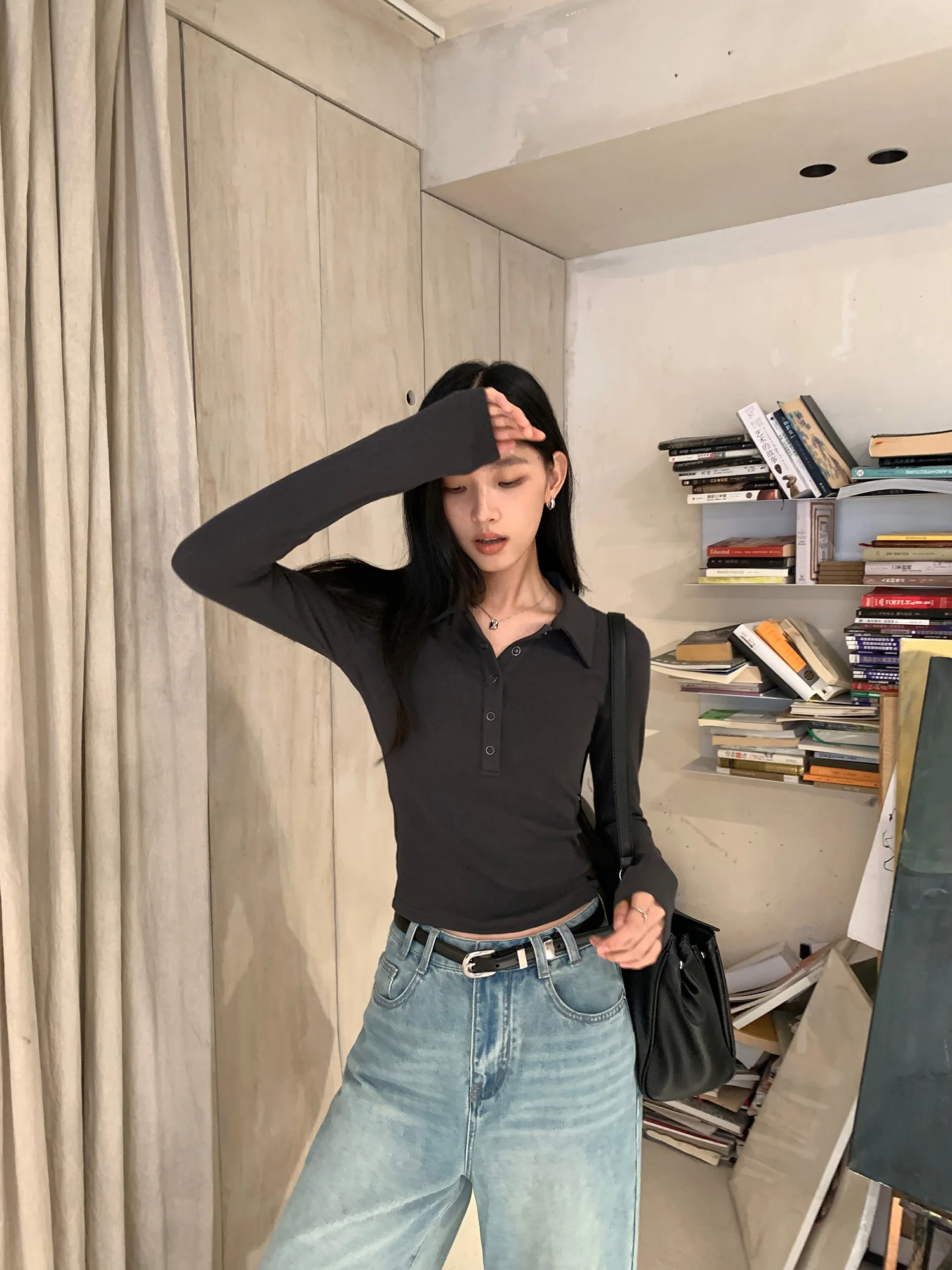 

Mulvan Women's Bla V-Ne Knitted Long Sve T-irt Autumn Base irt Turn-down Collar Top Pure Color Slim Fit