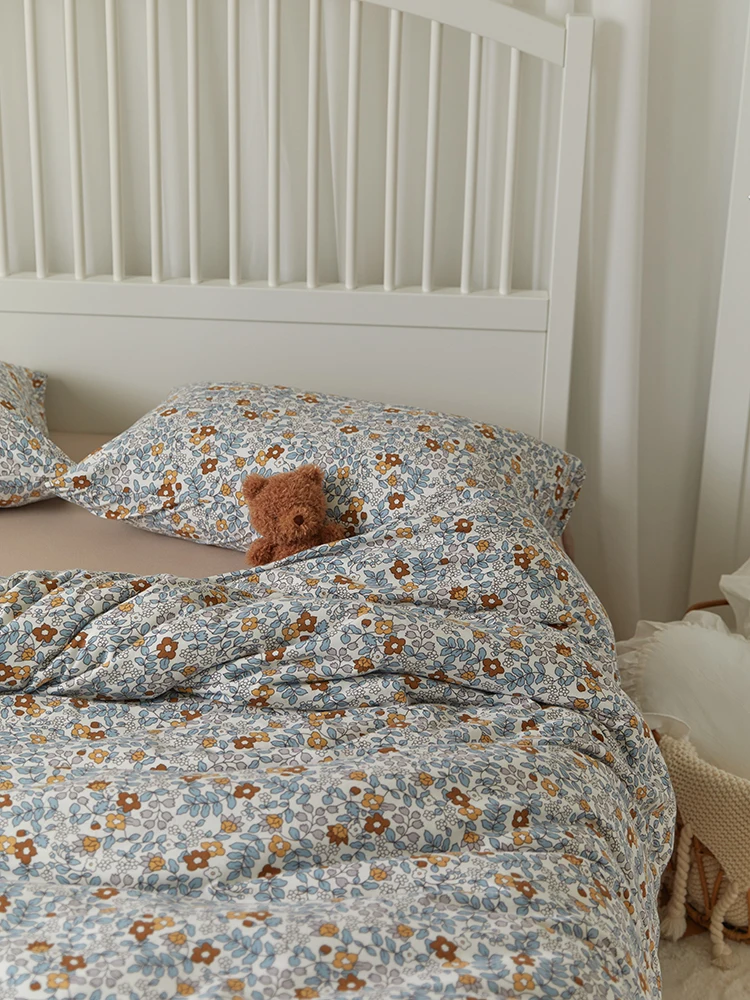 

Комплект постельного белья в американском стиле с цветочным узором, вязаный из чистого хлопка: пододеяльник, простыня, наматрасник, комплект из четырех предметов