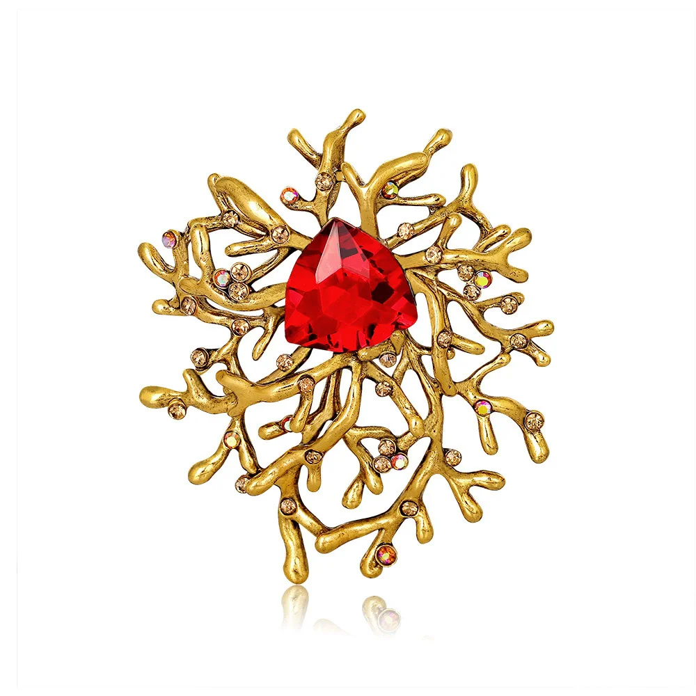 Vintage Accessories Emerald Brooch Set with Diamonds Hollow Pattern Design Gold Plated Brooch