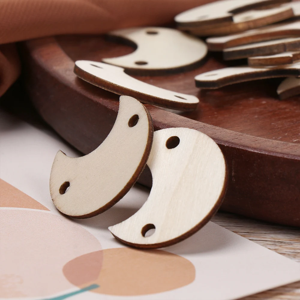 50pcs Wooden Circle Discs Tags with Holes Ring Clips for Birthday Reminder Calendar Chore Board Plaque DIY Decoration Art Crafts