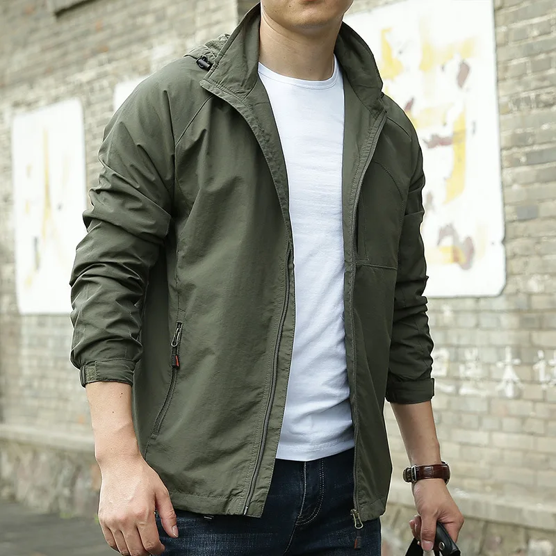 

Men's Water-Resistant Hooded Outdoor Jacket, Lightweight Windbreaker with Zipper Pockets, Casual Functional Outerwear