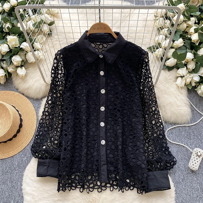 Palace Style  Hollowed Out Hook Flower Lace Blouse Top for Women Autumn Elegant Versatile French Single Breasted Shirt Trend W82