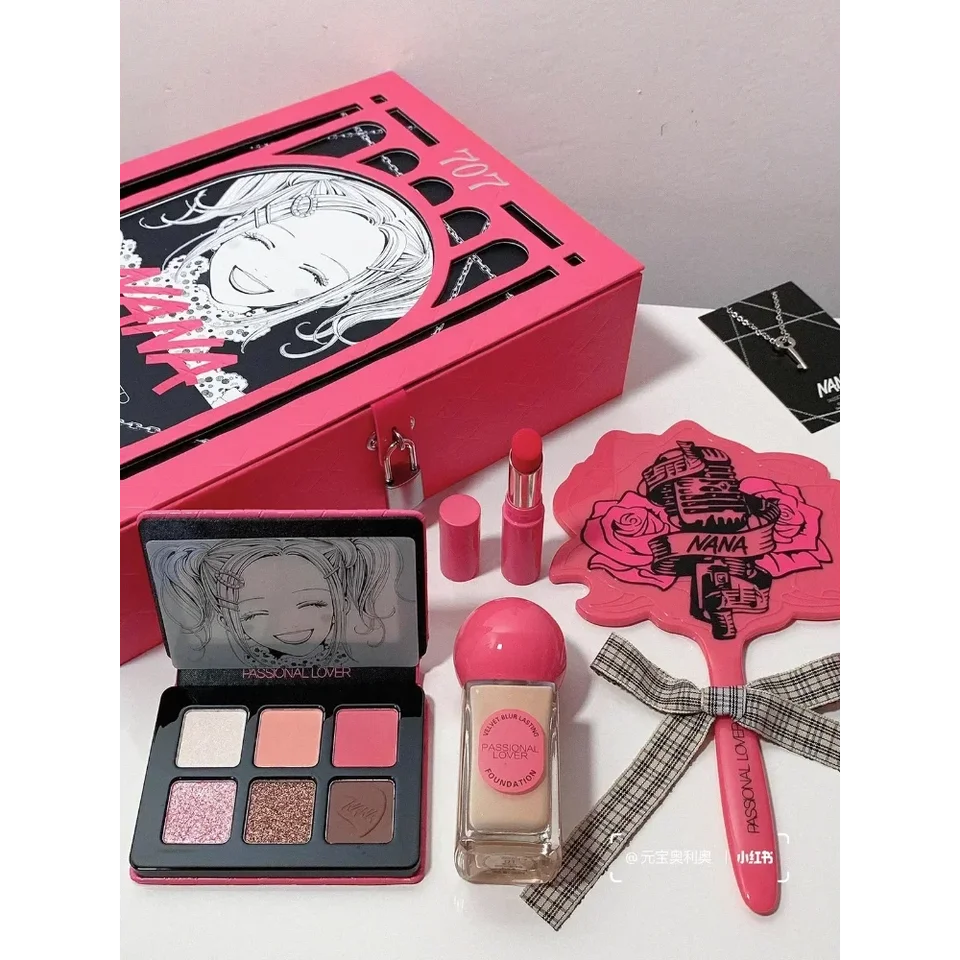 NANA × PASSIONAL LOVER コスメセット NANA x Passional Lover Makeup Hachi Version Unboxing and Review