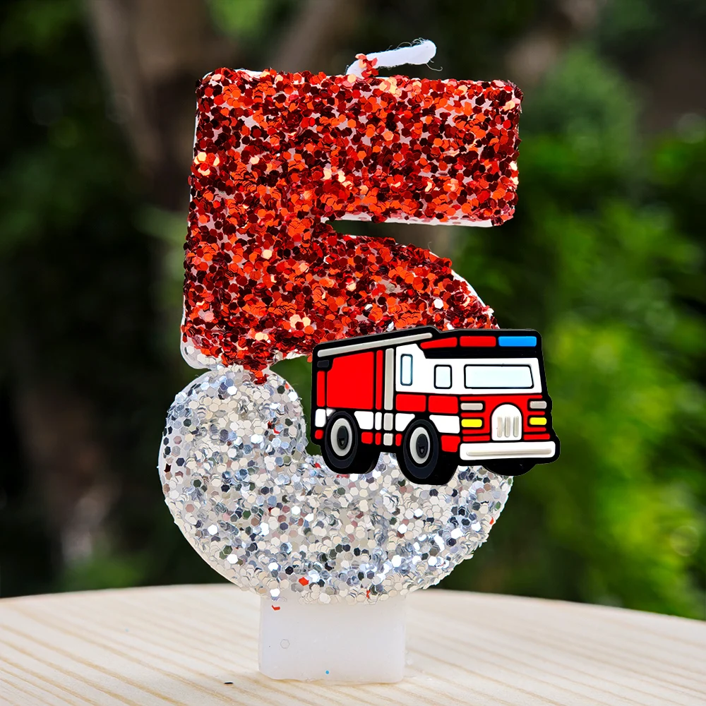 Niedliche Feuerwehrauto-Themen-Geburtstagskerze Handgefertigte Skulpturierte Kuchendekoration für Kinder- und Kleinkinderpartys und Geschenkartikel – Detail 6