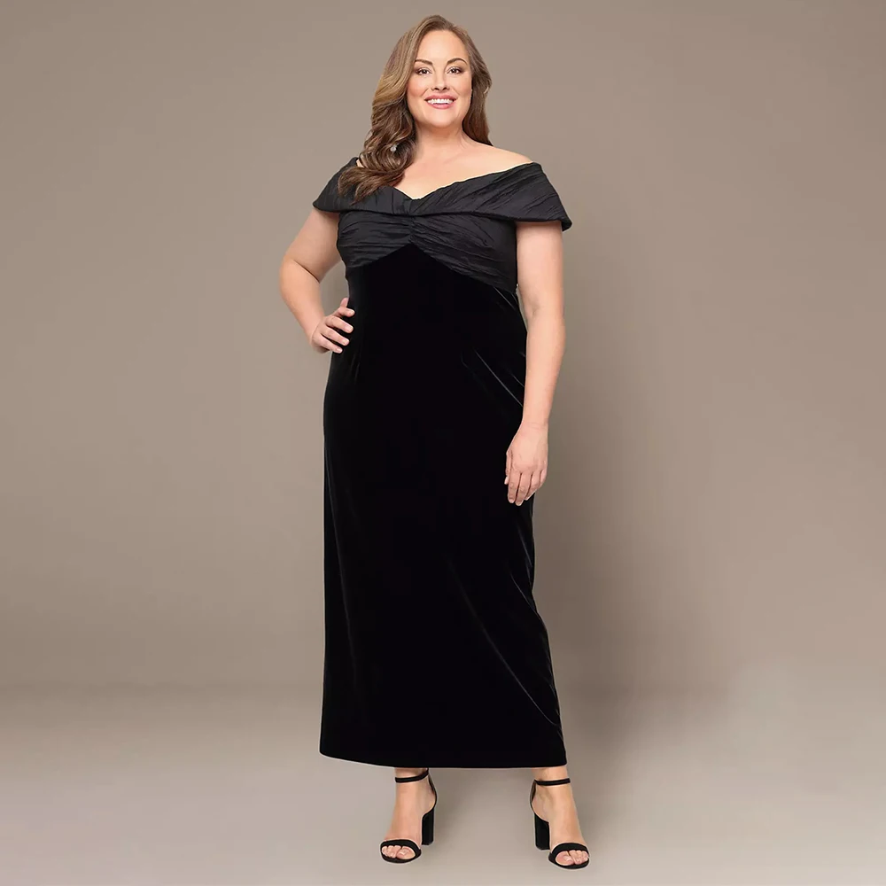 

2026 Mother Of The Bride Dresses Velvet Off Shoulder Women's Wedding Party Attire Elegant Evening Gown Clearance Sale Plus Size