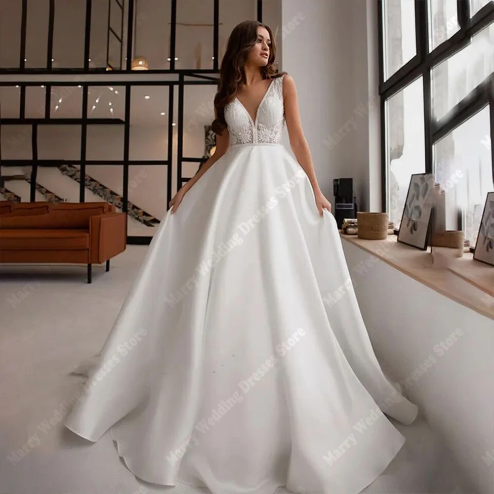 

Elegant A-Line Wedding Dresses Backless Lace Appliques Bridal Gowns Sexy V-Neck Sleeveless Party Vestidos De Novias Customized