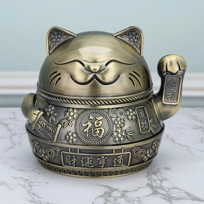 Creative Fortune Lucky Cat Design Ashtray Zinc Alloy Ashtray Portable Retro Metal Anti-fly Cigarette Holder Home Desk Decoration