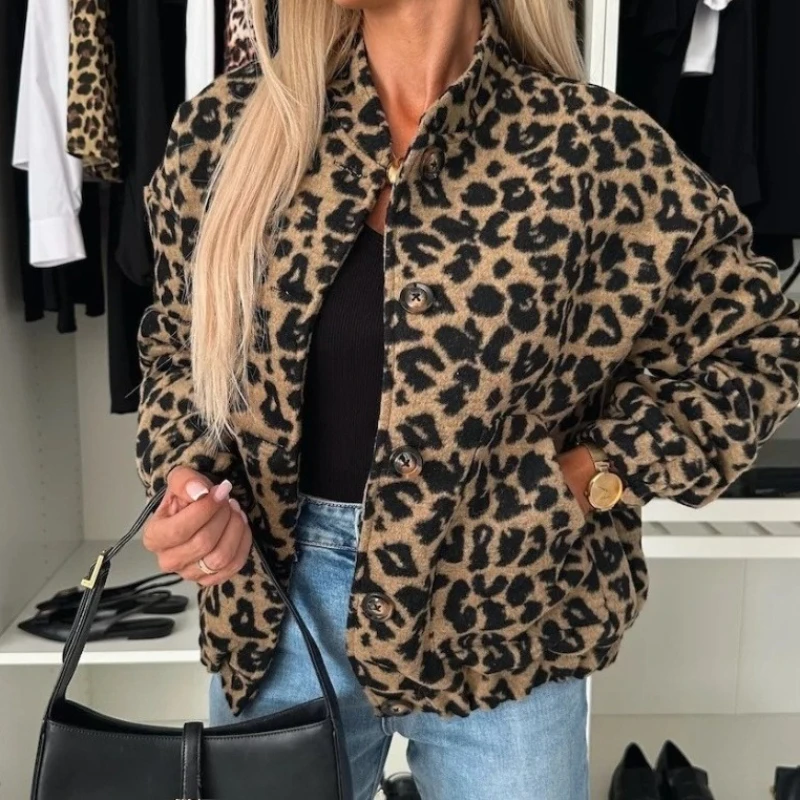 

Casual Long Sleeve Pocket Coats for Women Elegant Stand Neck Outerwears Fashion Leopard Printed Loose Short Jackets 2025 Autumn